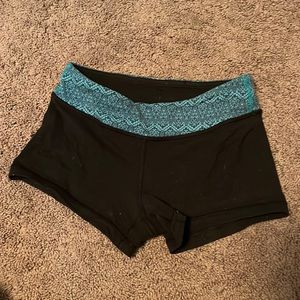 Ivivva shorts